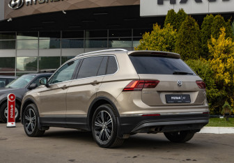 Подержанный автомобиль Volkswagen Tiguan 2017 года (5 фото)