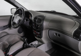 Подержанный автомобиль LADA (ВАЗ) Kalina Hatchback 2012 года (10 фото)