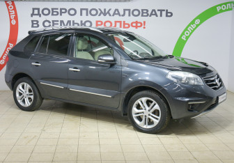 Подержанный автомобиль Renault Koleos 2012 года (3 фото)