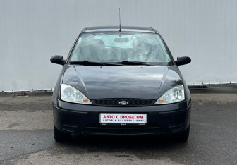 Подержанный автомобиль Ford Focus Sedan 2004 года (2 фото)