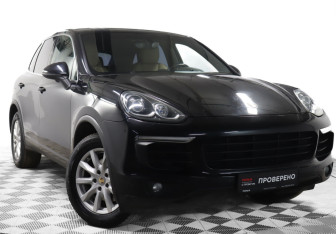 Подержанный автомобиль Porsche Cayenne 2014 года (24 фото)