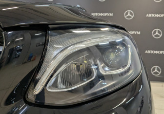 Подержанный автомобиль Mercedes-Benz GLC Coupe 2018 года (11 фото)