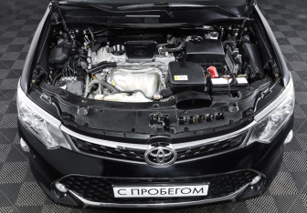 Подержанный автомобиль Toyota Camry Sedan 2017 года (9 фото)