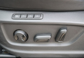 Подержанный автомобиль Skoda Karoq 2022 года (12 фото)