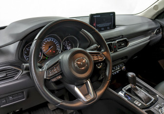 Подержанный автомобиль Mazda CX-5 2021 года (13 фото)