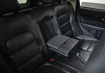 Подержанный автомобиль Volvo XC70 2008 года (10 фото)