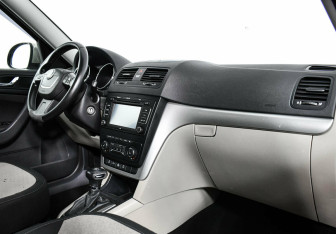 Подержанный автомобиль Skoda Yeti 2012 года (8 фото)