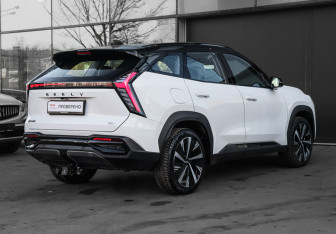 Подержанный автомобиль Geely Atlas 2024 года (4 фото)