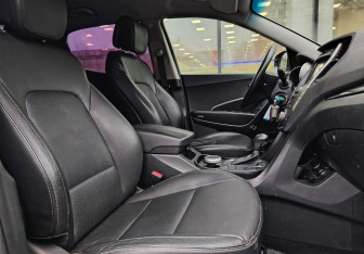 Подержанный автомобиль Hyundai Santa Fe 2013 года (10 фото)