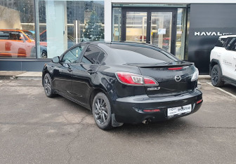Подержанный автомобиль Mazda 3 Sedan 2012 года (7 фото)