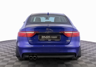 Подержанный автомобиль Jaguar XF Sedan 2019 года (6 фото)