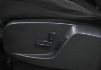 Подержанный автомобиль Ford S-MAX 2013 года (10 фото)