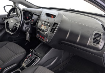 Подержанный автомобиль Kia Cerato Sedan 2018 года (13 фото)