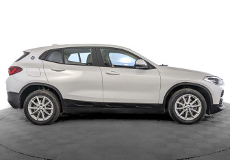 Подержанный автомобиль BMW X2 2020 года (4 фото)