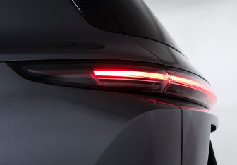 Подержанный автомобиль LiXiang L9 2023 года (31 фото)