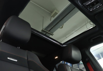 Подержанный автомобиль Mercedes-Benz GLE AMG 2024 года (23 фото)