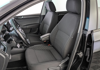 Подержанный автомобиль Skoda Rapid Liftback 2020 года (20 фото)