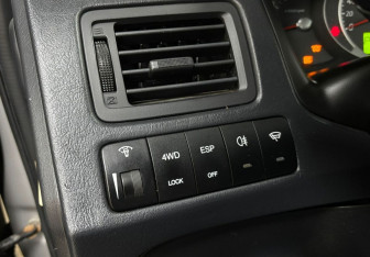 Подержанный автомобиль Hyundai Tucson 2008 года (25 фото)