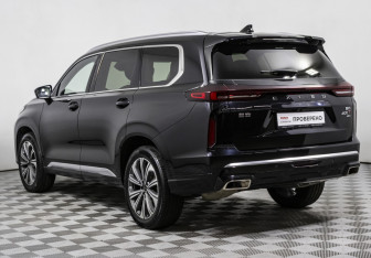 Подержанный автомобиль Exeed VX 2023 года (7 фото)