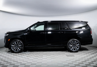 Подержанный автомобиль Cadillac Escalade Suv 2022 года (8 фото)