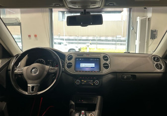 Подержанный автомобиль Volkswagen Tiguan 2013 года (12 фото)
