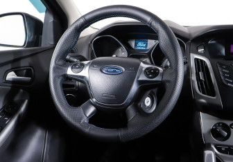 Подержанный автомобиль Ford Focus Wagon 2012 года (12 фото)