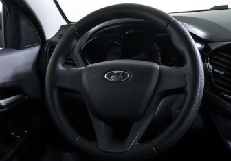 Подержанный автомобиль LADA (ВАЗ) Vesta Sedan 2021 года (12 фото)