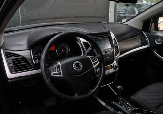 Подержанный автомобиль SsangYong Actyon 2014 года (12 фото)