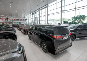 Новый Toyota Alphard 2024 (10 фото)