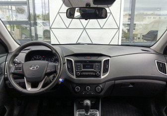 Подержанный автомобиль Hyundai Creta 2020 года (11 фото)