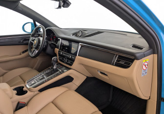 Подержанный автомобиль Porsche Macan 2021 года (11 фото)