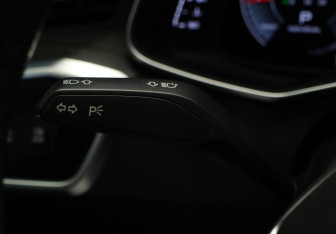 Подержанный автомобиль Audi A6 Sedan 2021 года (12 фото)