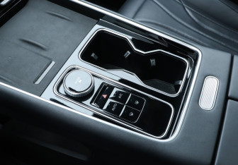 Подержанный автомобиль Chery Tiggo 9 2024 года (14 фото)