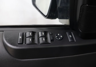 Подержанный автомобиль Land Rover Range Rover 2011 года (11 фото)