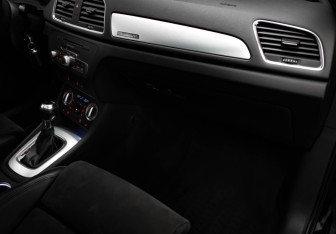 Подержанный автомобиль Audi Q3 2012 года (25 фото)