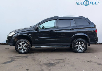 Подержанный автомобиль SsangYong Kyron 2013 года (8 фото)