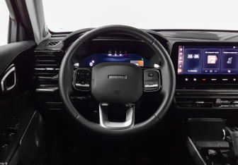 Подержанный автомобиль Haval H3 2024 года (11 фото)