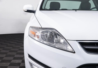 Подержанный автомобиль Ford Mondeo Sedan 2014 года (7 фото)
