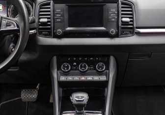 Подержанный автомобиль Skoda Karoq 2020 года (13 фото)