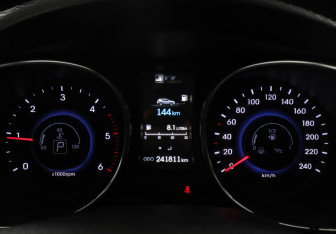 Подержанный автомобиль Hyundai Santa Fe 2013 года (11 фото)