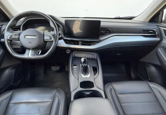 Подержанный автомобиль Haval F7 2022 года (9 фото)