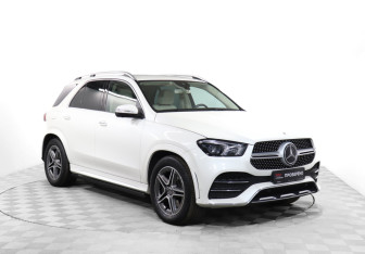 Подержанный автомобиль Mercedes-Benz GLE 2019 года (3 фото)