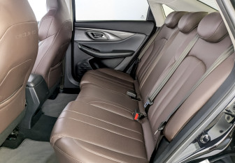 Подержанный автомобиль BAIC U5 Plus 2024 года (12 фото)