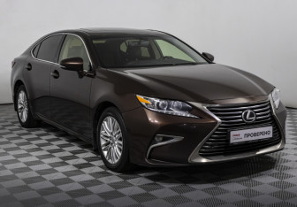 Подержанный автомобиль Lexus ES 2016 года (3 фото)