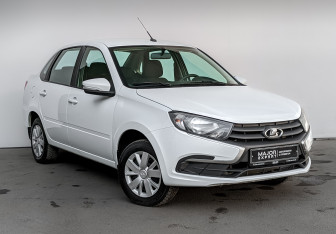 Подержанный автомобиль LADA (ВАЗ) Granta Sedan 2023 года (3 фото)