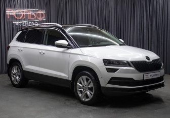 Подержанный автомобиль Skoda Karoq 2020 года (3 фото)