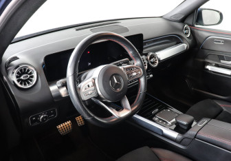 Подержанный автомобиль Mercedes-Benz GLB 2020 года (9 фото)