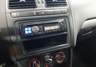 Подержанный автомобиль Volkswagen Polo Hatchback 2010 года (11 фото)