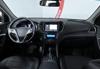 Подержанный автомобиль Hyundai Santa Fe 2014 года (8 фото)