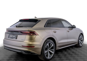 Подержанный автомобиль Audi Q8 2019 года (5 фото)